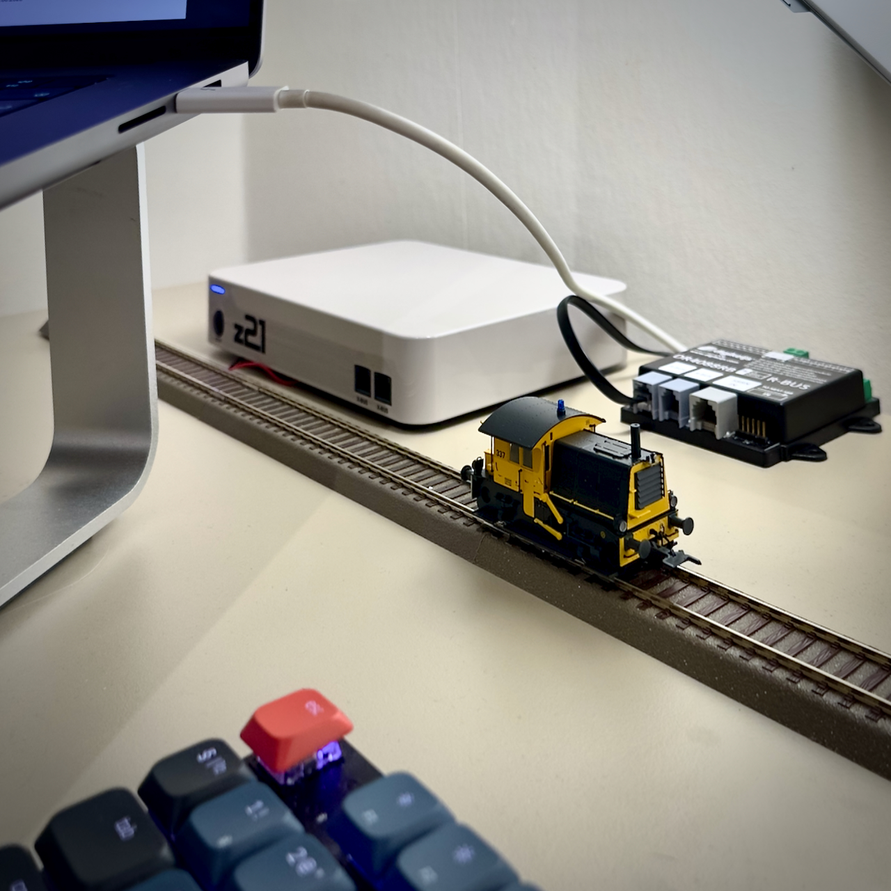 Z21 feedback in Python